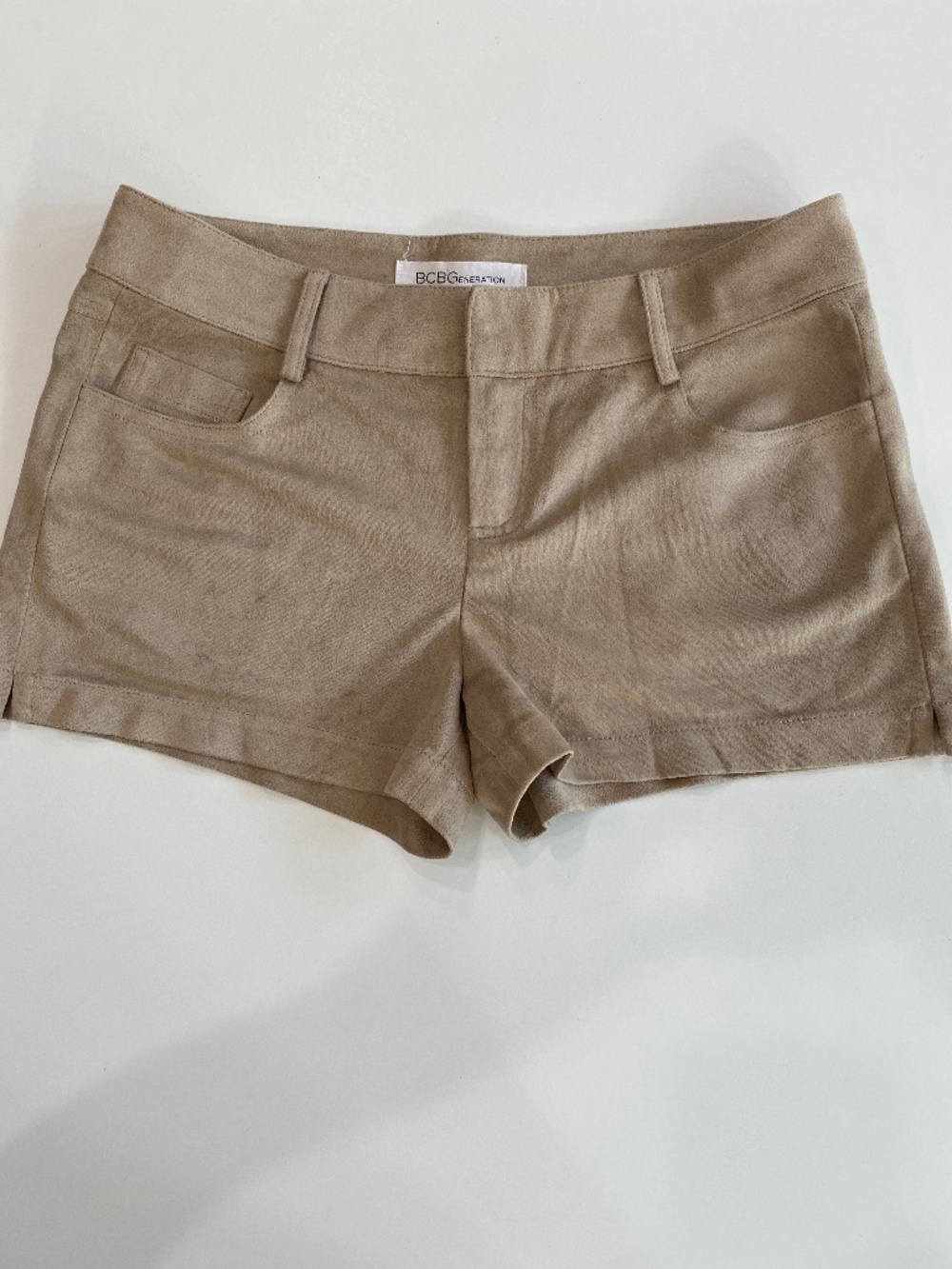 Bcbgeneration size 0 beige faux suede shorts pockets